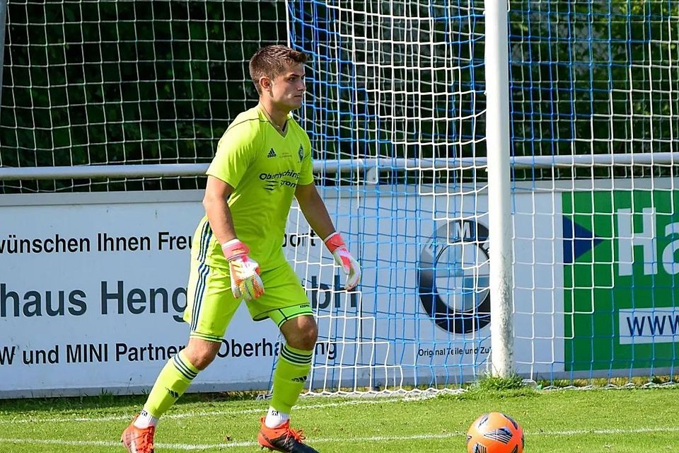 Loroff wurde beim TSV 1860 München, beim FCA und in Deisenhofen ausgebildet. Zuletzt war der Keeper beim SC Olching und in Pipinsried. Nun zieht es den 23-Jährigen zu Türkspor Augsburg.