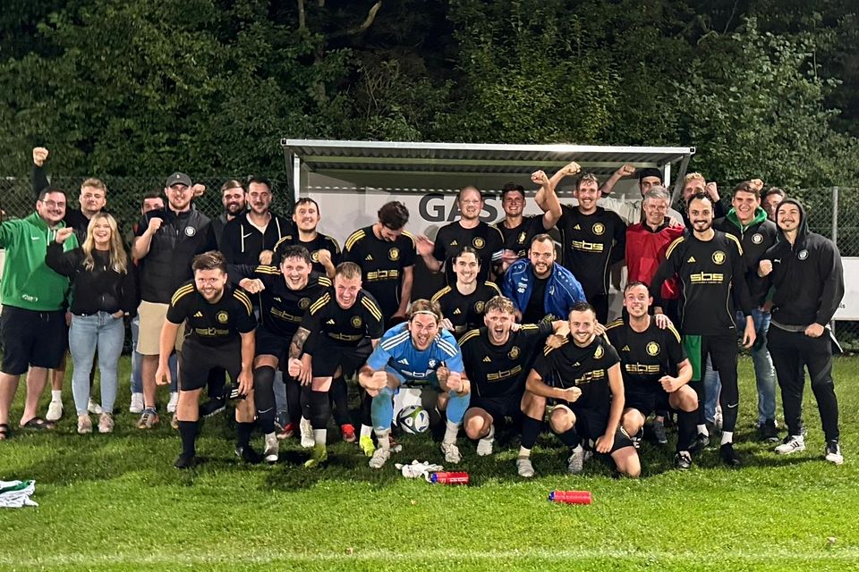 Wie immer stark vertreten: Die Fanf-Front des FC Grünthal