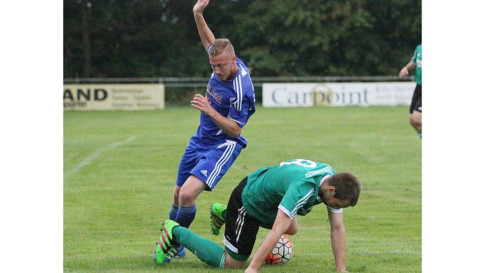 Die SG Freiensteinau war nach dem bitteren 2:2 in Löschenrod am Sonntag im Nachbarschaftsduell bei der SG Kressenbach/Ulmbach gefordert. 	Foto: Görlich