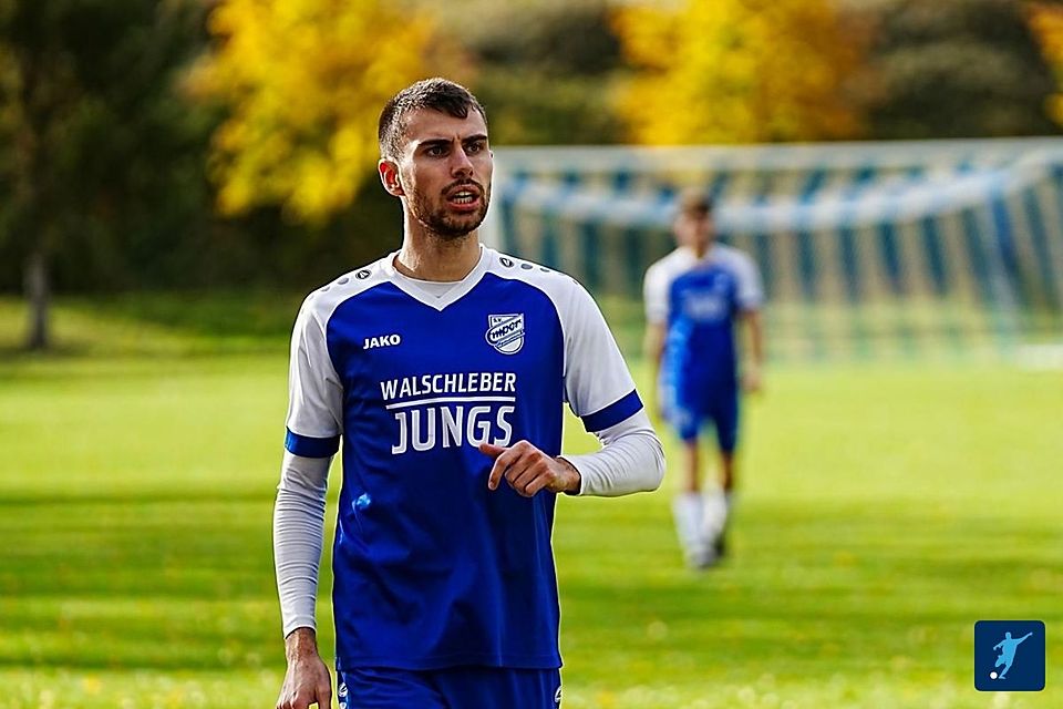 "Dauerbrenner" Lukas Mitulla wartet in dieser Saison noch auf sein erstes Tor. Vielleicht platzt der Knoten ja im Duell beim SV Dingelstädt?! "Dauerbrenner" Lukas Mitulla wartet in dieser Saison noch auf sein erstes Tor. Vielleicht platzt der Knoten ja im Duell beim SV Dingelstädt?!