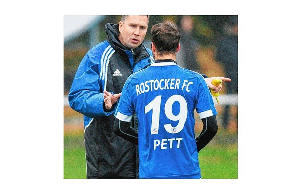 Brauchen einen guten Plan: RFC-Trainer Jan Kistenmacher und Führungsspieler Martin Pett müssen gegen Boizenburg improvisieren, da den Rostockern einige Spieler fehlen. Georg Scharnweber