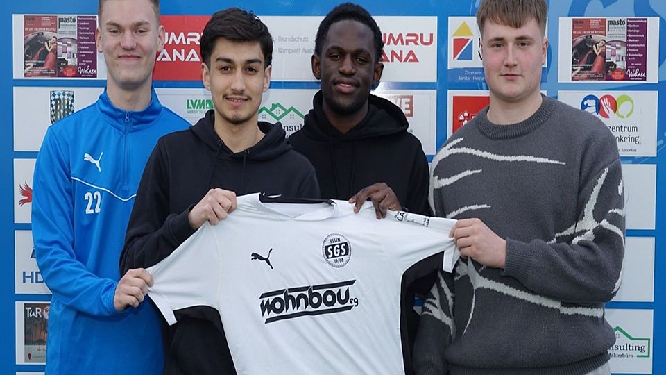 Vier A-Jugendspieler werden in die erste Mannschaft berufen