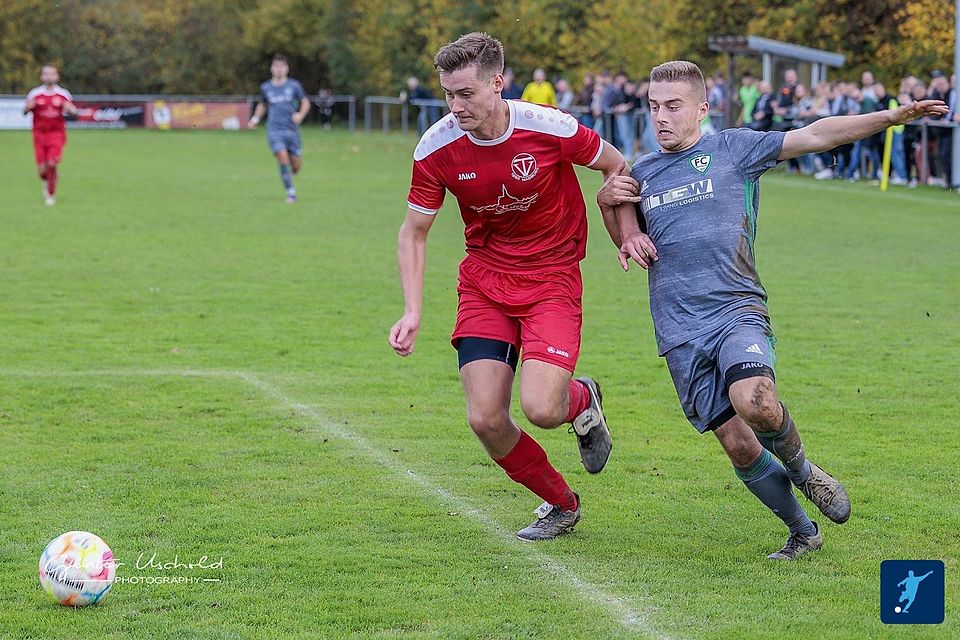 Der TV Nabburg (in Rot) hat sich im hart umkämpften Aufstiegsrennen der Kreisliga West den zweiten Platz geschnappt – und freut sich nun auf die Relegation.