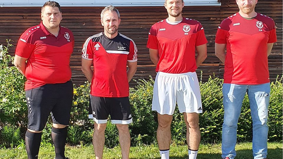 Von links nach rechts: 2.Vorstand Manuel Kammerl, Co-Trainer Andreas Wagner, Trainer Marco Berger, Sportlicher Leiter Christian Wallner. 
