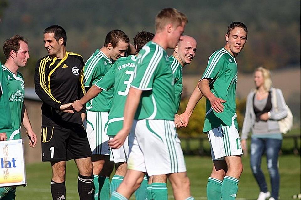 Jubeln - So sah man die Dritte des SV Schalding oft in dieser Saison    Foto . Michael Wagner