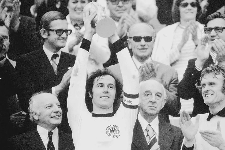 Im Alter von 78 Jahren ist Fußball-Legende Franz Beckenbauer verstorben. 