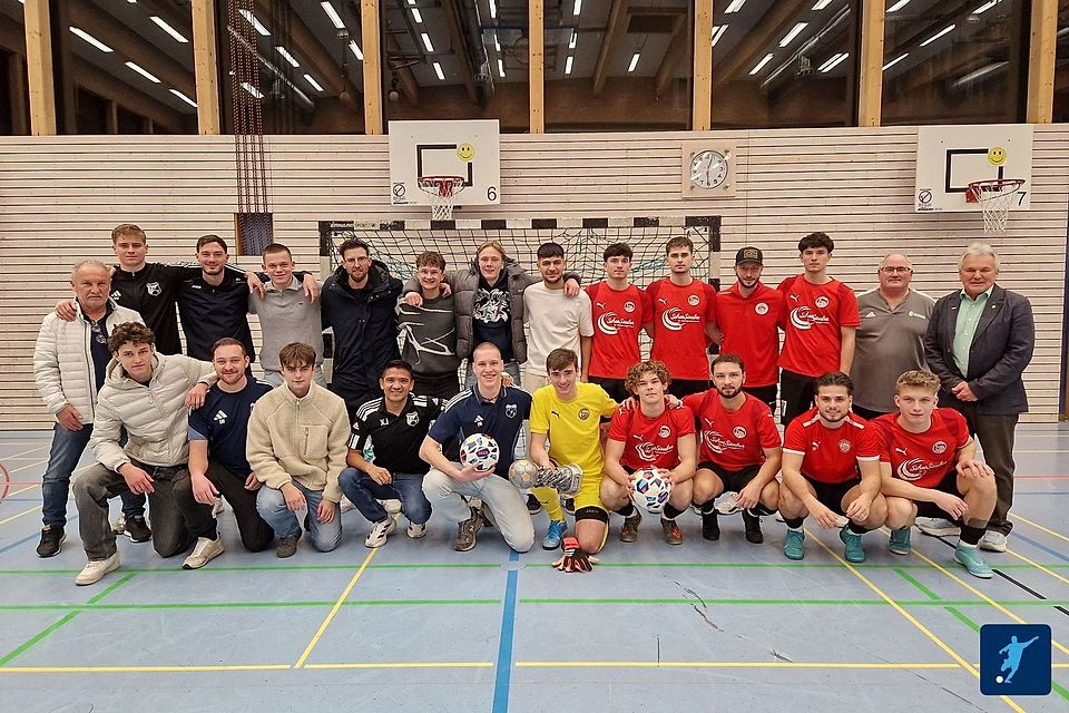 Der zweitplazierte TSV Metten (links) und die SpVgg Plattling qualifizieren sich für die Ost-Kreismeisterschaften.