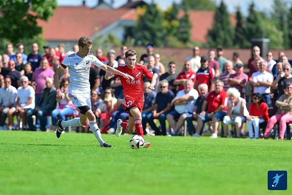 Das Gemeindederby zwischen Straßkirchen und Salzweg in der Kreisliga Passau wollten 700 Zuschauer nicht verpassen.