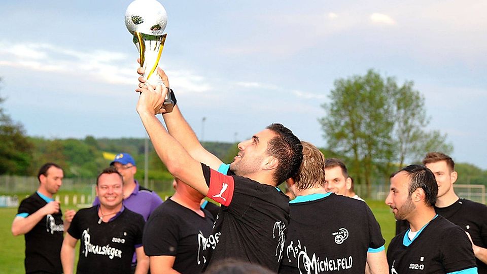 Der TSV Michelfel war der letzte Pokalsieger. Wer wird die Trophäe dieses Mal gewinnen? F: Siegfried Lörz