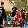 Spielertrainer Martin Bächer (Mitte) und der TSV Reuth befinden sich in der Kreisliga Nord derzeit im Höhenflug.