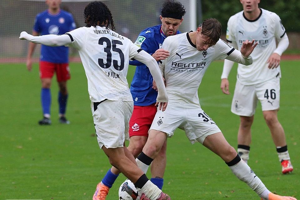 Gladbachs Zweitvertretung kämpft um die Tabellenspitze. Gladbachs Zweitvertretung kämpft um die Tabellenspitze.