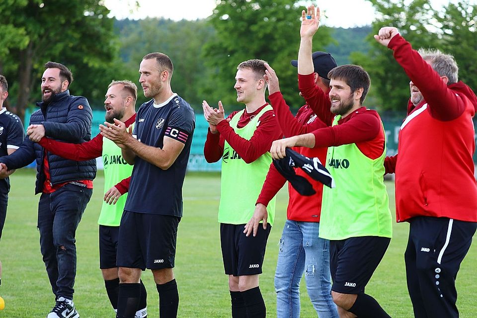 Der TV Hemau durfte in der ersten Runde der Kreisliga-Relegation jubeln. Auf wen er in der zweiten Runde trifft, entscheidet sich erst am heutigen Freitagabend.