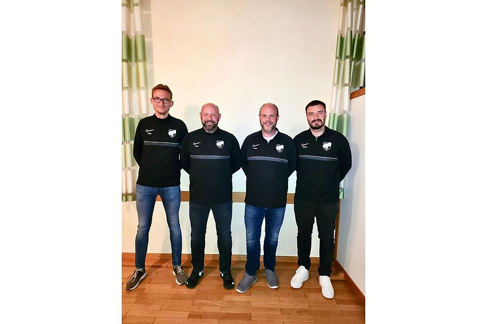 Das Großköllnbacher Trainerteam macht weiter 