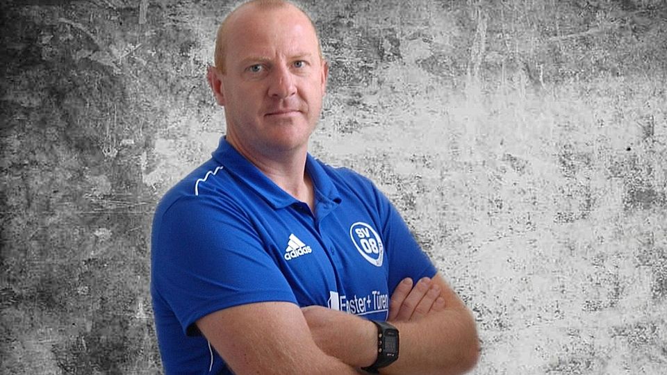 Andreas Trenz ist der neue Mann auf der Kommandobrücke der Auerbacher Kreisklassentruppe.