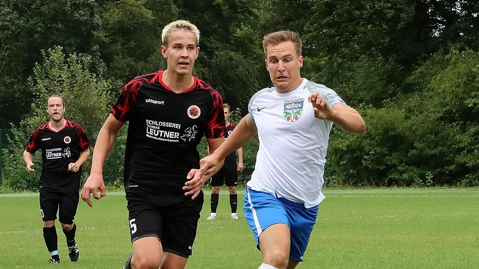 Den Verteidigern meist einen Schritt voraus: Feldafings Stürmer Jakob Dreesen (r.), derzeit der Toptorschütze im Landkreis Starnberg.