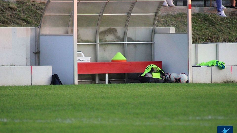 Elf Fußballer des SV Schwanheim und des VfR Bürstadt II sind für insgesamt 88 Spiele gesperrt worden.