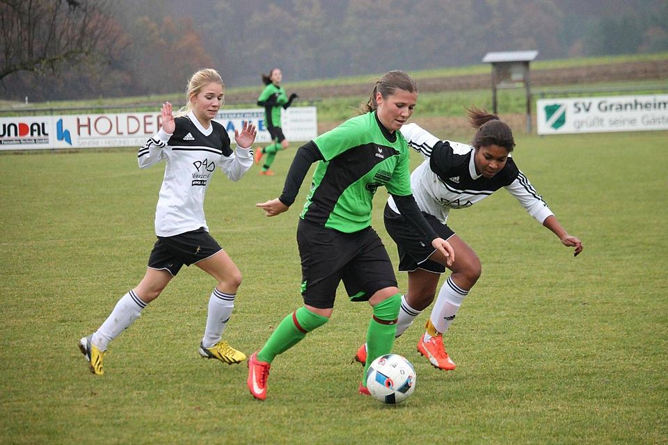 Daniela Windauer (am Ball) erzielte das 1:0 für Granheim. SZ-Foto: no