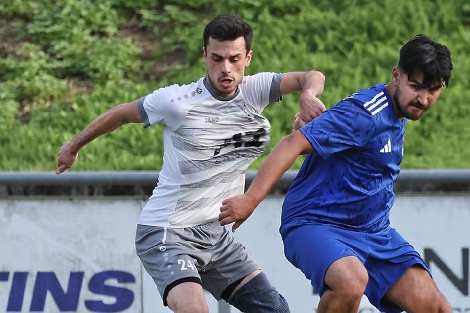 Michelstadt und Ömer Ari (links), hier gegen die FSV Erbach, wollen den SV Hummetroth II am letzten Spieltag noch vom zweiten Platz stoßen.