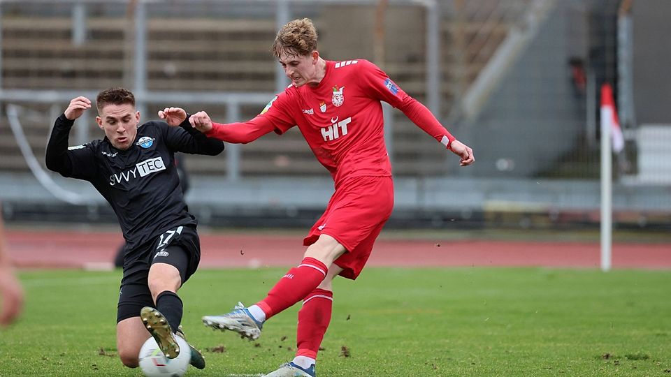 Marco Pledl (li.) hat sich in der U23 des SC Paderborn schnell zurechtgefunden.