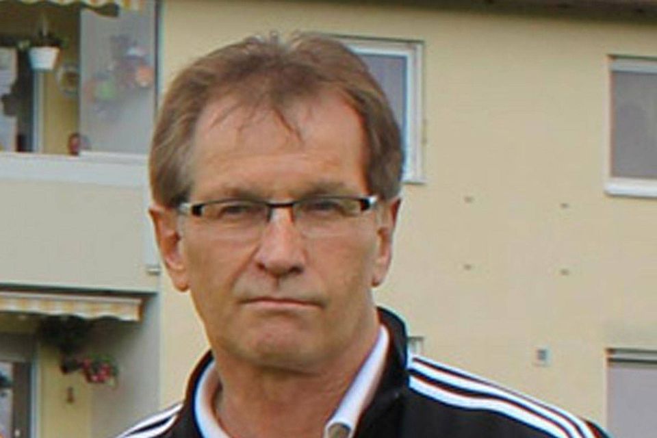 Mindelheims sportlicher Leiter Uli Manlig hat mit Willi Neumeier eine gute »Trainer-Lösung« gefunden.  Foto: Erich Wörishofer