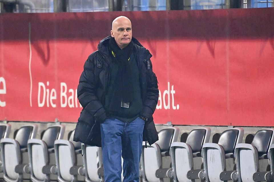 Robert Reisinger erlebt seine letzten Tage als Präsident des TSV 1860 München. Robert Reisinger erlebt seine letzten Tage als Präsident des TSV 1860 München.