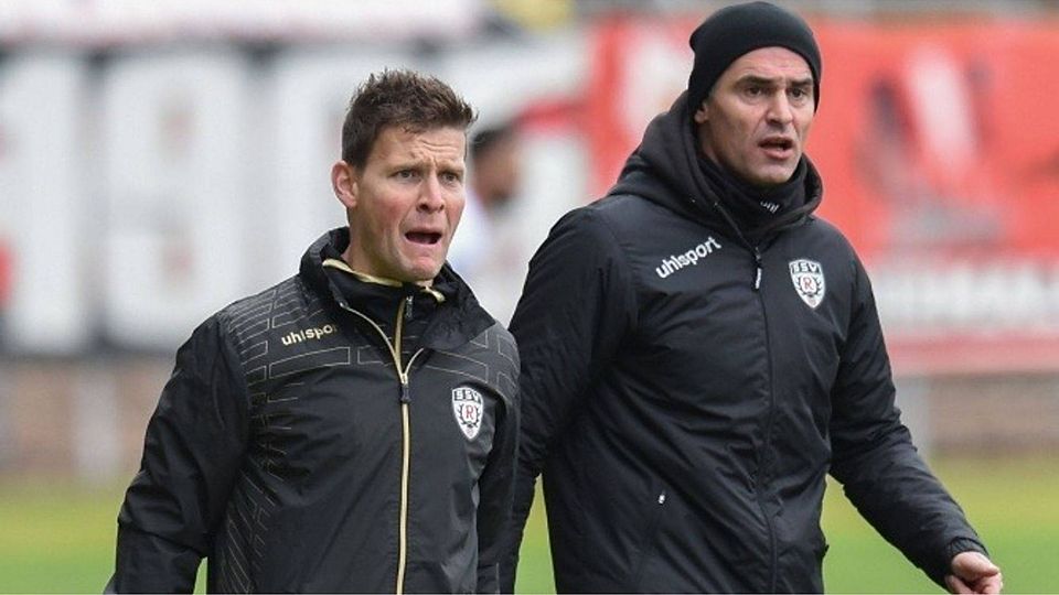 Der Ex-Trainer und sein unmittelbarer Nachfolger, der einst sein „Co“ war: Andreas Rill (links) soll zumindest bis zur Winterpause die Arbeit als Cheftrainer beim SSV Reutlingen Fußball fortführen. Jochen Class (rechts) steht seit Samstag nicht mehr zur Verfügung.  Archiv
