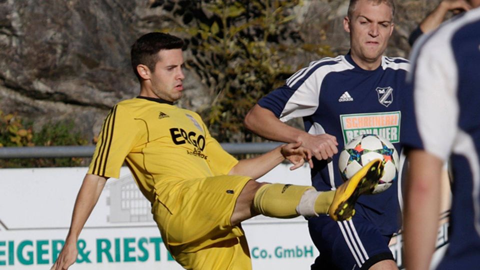 Durchgestet haben sich die Sportfreunde Eschbach (gelb) beim TuS Obermünstertal. | Foto: Benedikt Hecht