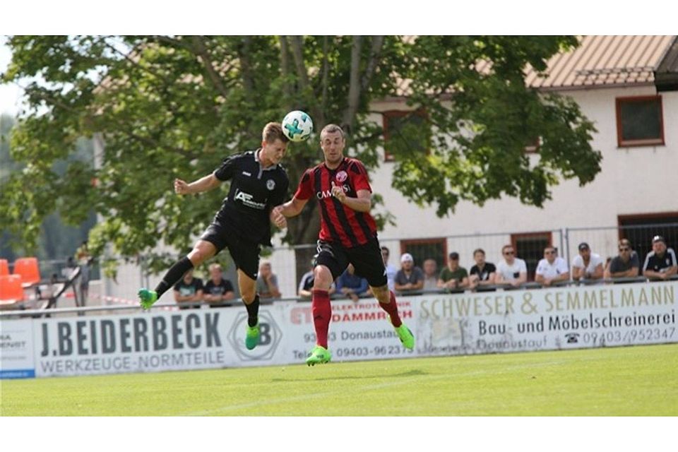 Im Hinspiel entführte der SV Fortuna Regensburg mit einem 3:2-Sieg die Punkte aus Donaustauf.  Foto: Brüssel