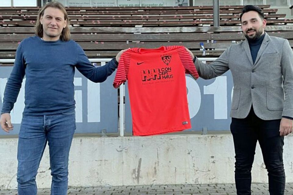 Weils Chefcoach Andreas Schepperle (links) mit seinem künftigen Torwarttrainer Aykut Kaya | Foto: SV Weil