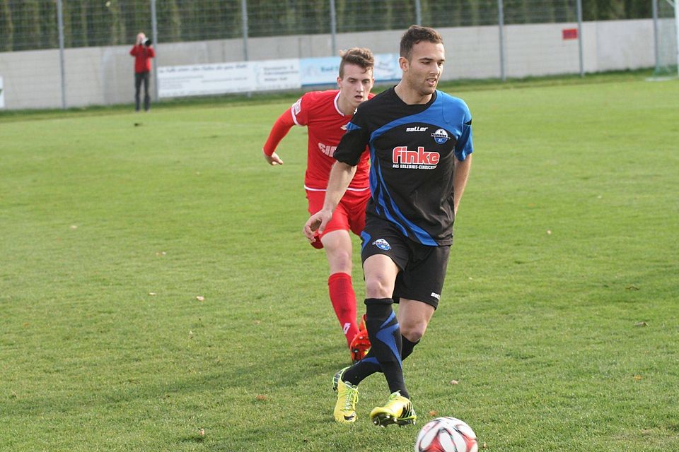 Pech am Fuß: Sefkan Kaynak bereitete zwar das 1:0 für die U23 des SC Paderborn 07 vor, verpasste dann aber mehrfach einen eigenen Treffer. F: Heinemann