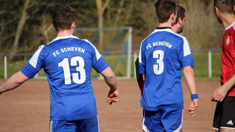 F: Rocco Bartsch - Der FC Scheven mit Punktgewinn