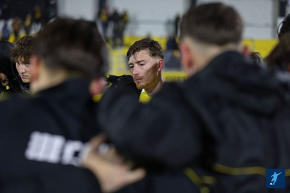 Eine schwierige Saison müssen Nico Andermatt (Mitte) und die SpVgg Bayreuth durchstehen.