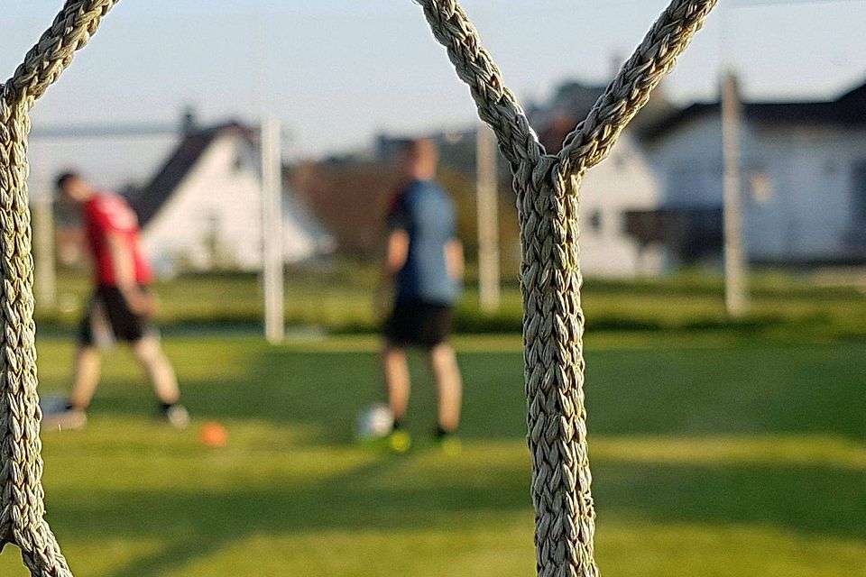 Die Einteilung der Fußball-Landesklassen in Brandenburg sorgt für Ärger. Ein Verein schlägt nun Alarm und erhält Unterstützung.