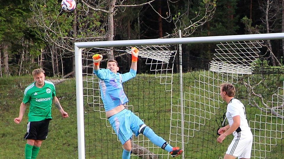Treffer in regulärer Spielzeit ließ Frederik Kirchner im Mittenwalder Kasten keinen zu.