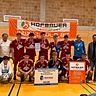 Die U19 des TSV Regen feierte den Titelgewinn bei der Niederbayerischen Hallenmeisterschaft 