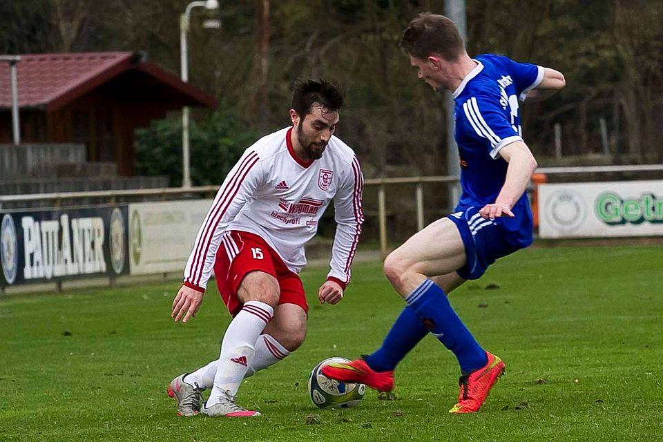 Burhan Akbulut (links) traf für Bersenbrück zum 2:1. F: Guido Brennecke