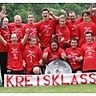 Der Meister der A-Klasse Pfarrkirchen 08/09 heißt TSV Kößlarn. Ausnahmezustand derzeit im kleinen Ort Kößlarn. Herzlichen Glückwunsch von FuPa! Foto: Grashuber