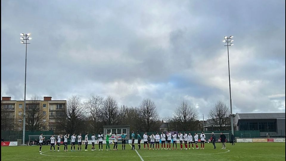 Vor dem Spielbeginn in Strassen