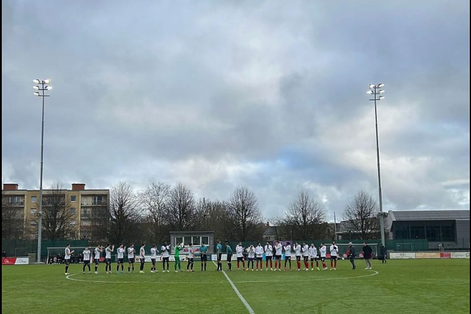 Vor dem Spielbeginn in Strassen