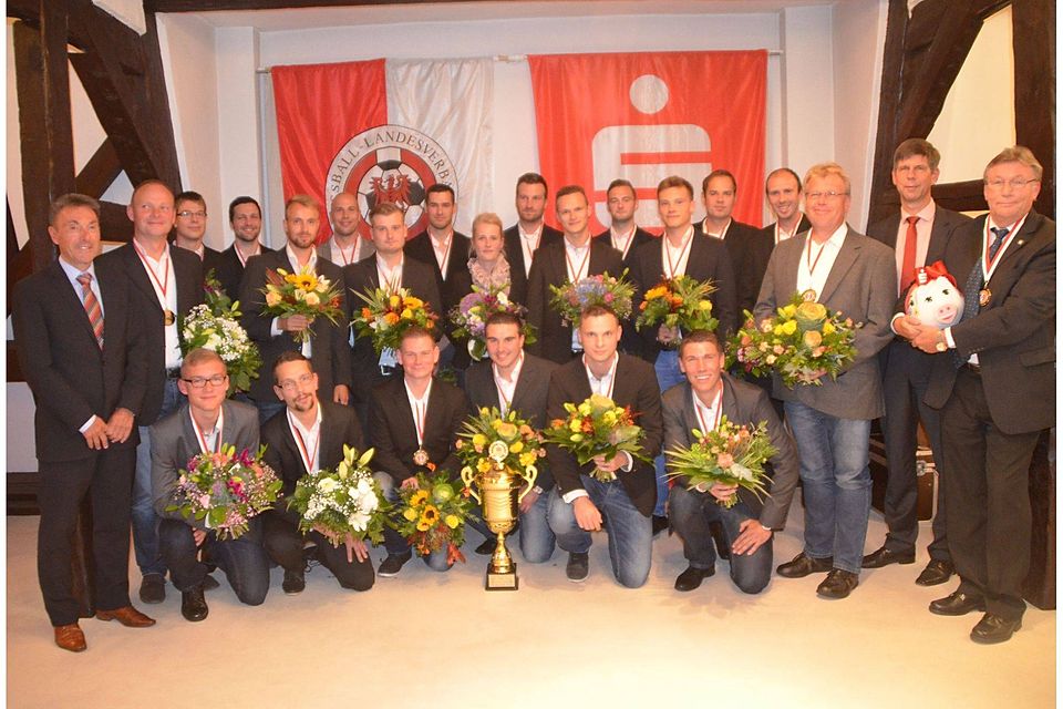 Eintracht Peitz wurde mit dem Fairplay-Pokal ausgezeichnet. Foto: FLB