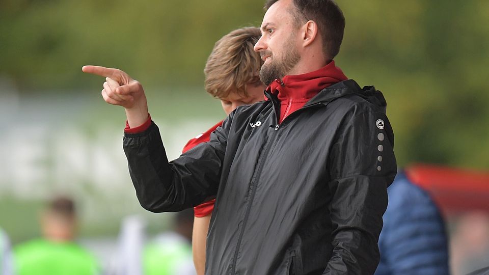 Trainer Christian Lichte empfängt mit Oberligist Victoria Clarholz die Mannschaft des SV Schermbeck.