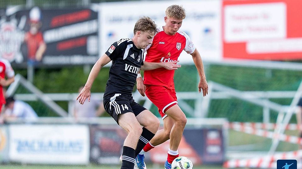 Die Sportfreunde Siegen gehören zu den Topfavoriten und treten nach dem Auftaktsieg in Sundern am Mittwoch beim Oberligisten SpVgg Horsthausen an.