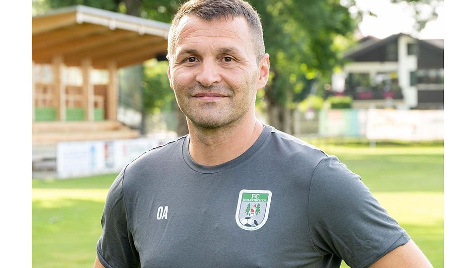 Orhan Akkurt, Trainer beim TuS Holzkirchen.