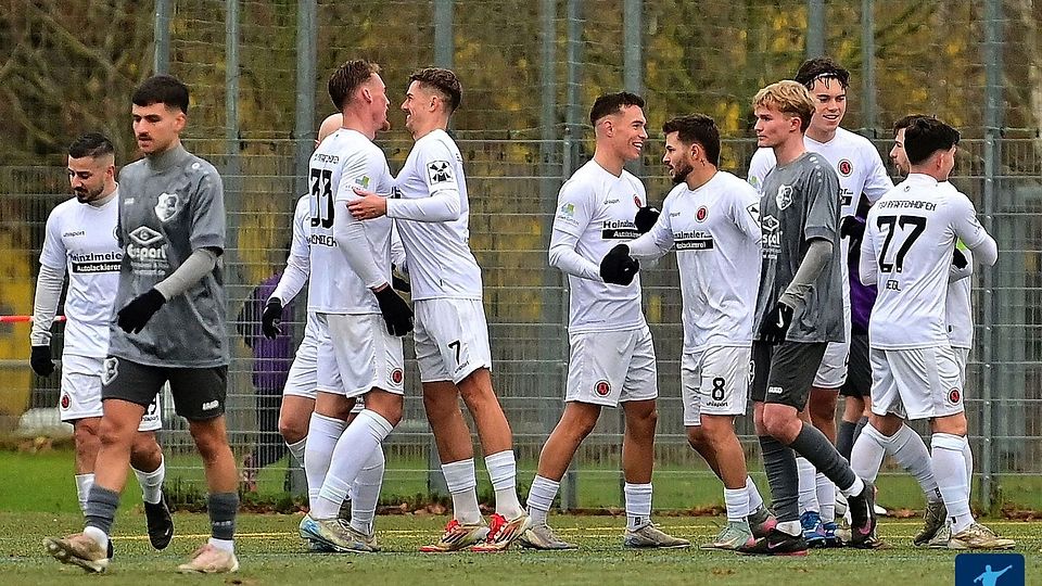"Die Jungs können wirklich stolz auf das sein, was sie bislang erreicht haben", kommentierte Trainer Dietrich die starke Hinserie des FSV Pfaffenhofen.