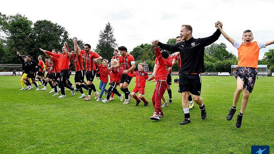 Der FSV Stadeln sicherte sich mit dem Sieg gegen Mitterteich den 2. Platz der Landesliga Nordost