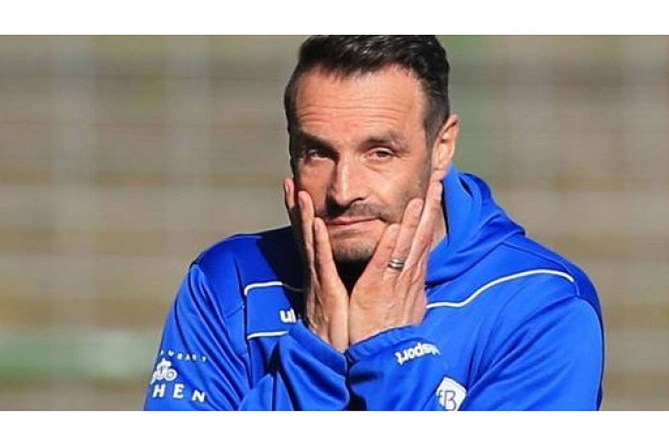 Nicht zufrieden: VfB-Coach Dietmar Hirsch imago (Archivbild)