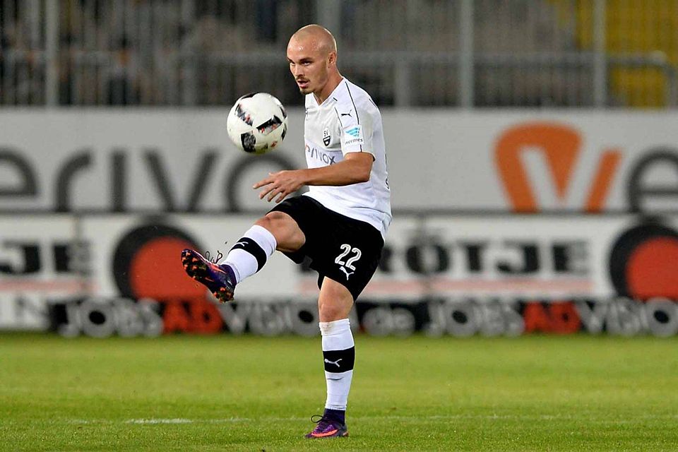 Korbinian Vollmann, Offensivmann des SV Sandhausen, droht aufgrund einer Knie-Blessur im Auswärtsspiel bei Arminia Bielefeld auszufallen.  F: Lörz