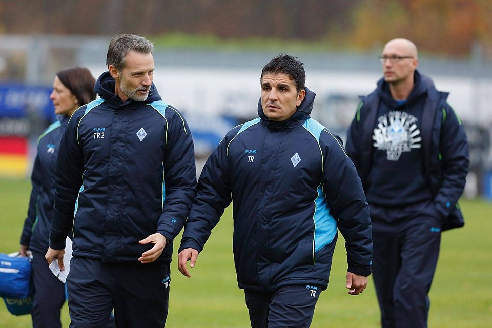 Trainer Kenan Kocak will im Test gegen den FC Ingolstadt II &quot;auch einiges ausprobieren&quot;. Archiv-Foto: Pfeifer