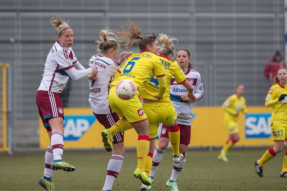 Ganzen Einsatz zeigten die TSG-Frauen gegen den FC Bayern.   Foto: Uwe Grün