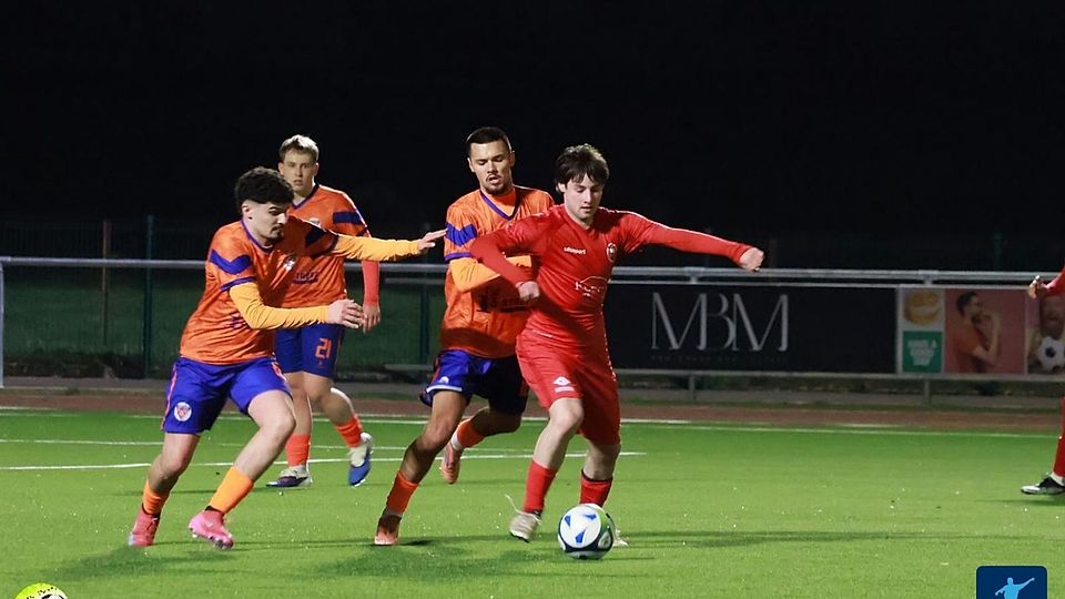 Lorentzweiler (in orange) gewann mit 2:0 in Mamer